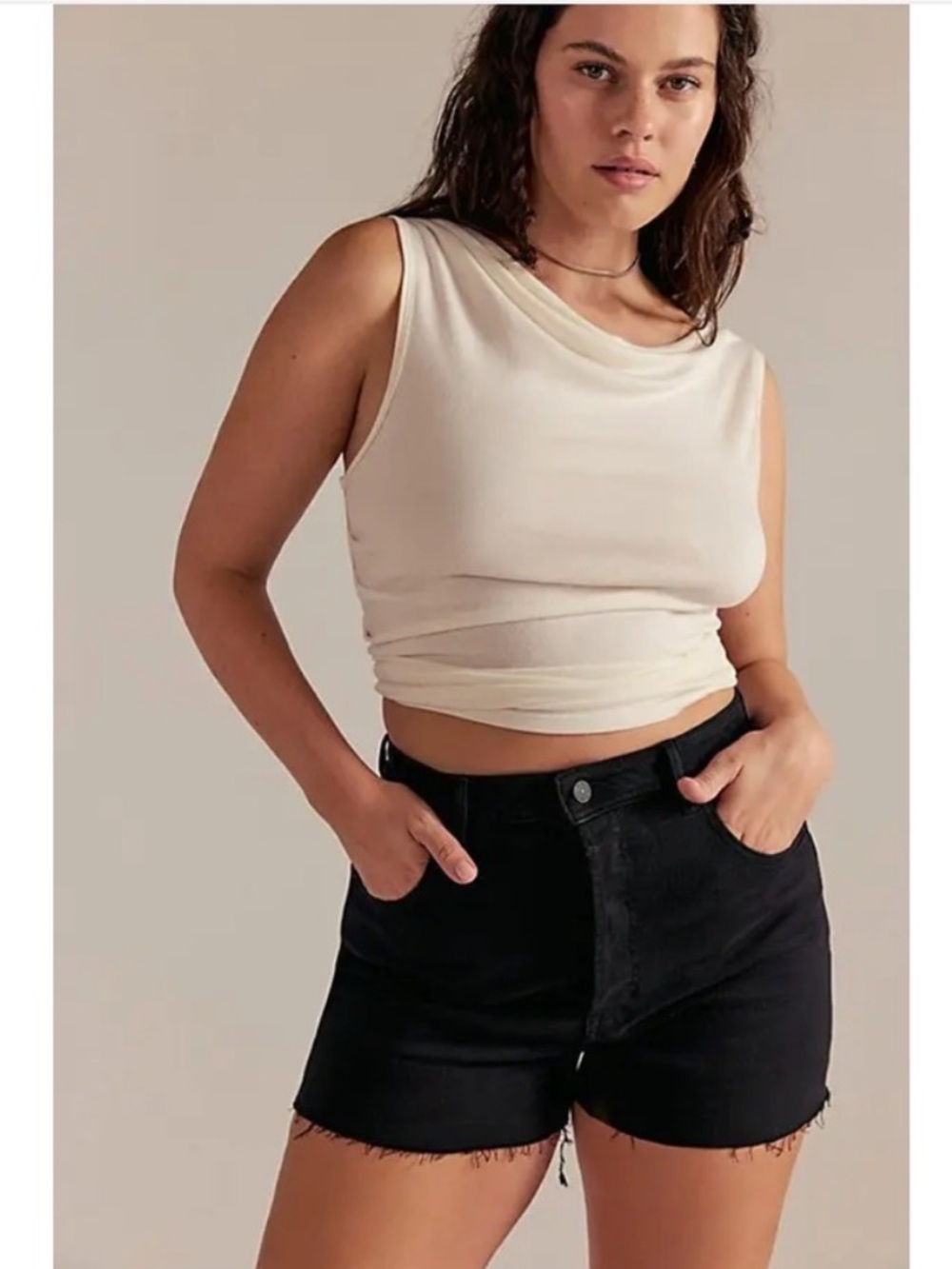 9186. Free People Crvy Bellarosa High-Rise Shorts